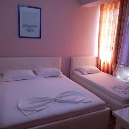 British Hotel Himare Luaran gambar