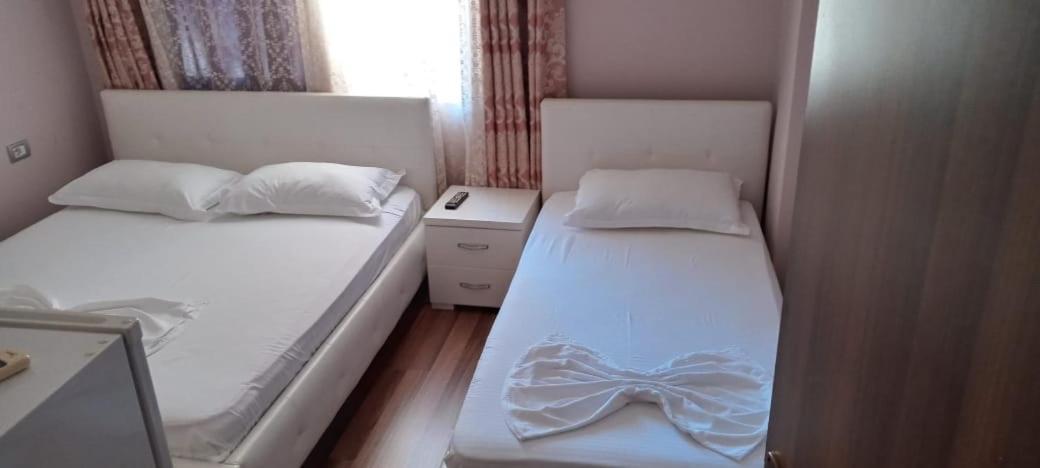 British Hotel Himare Luaran gambar