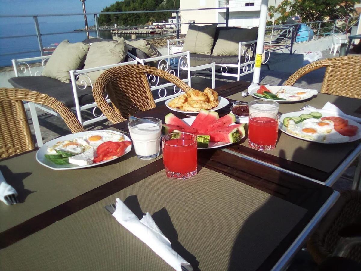 British Hotel Himare Luaran gambar